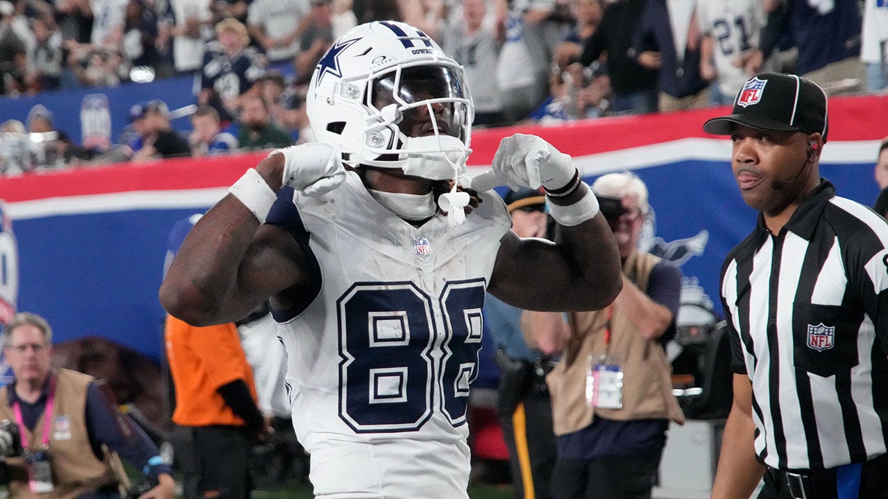 Cowboys maintain dominance over Giants after intercepting last-second Hail Mary