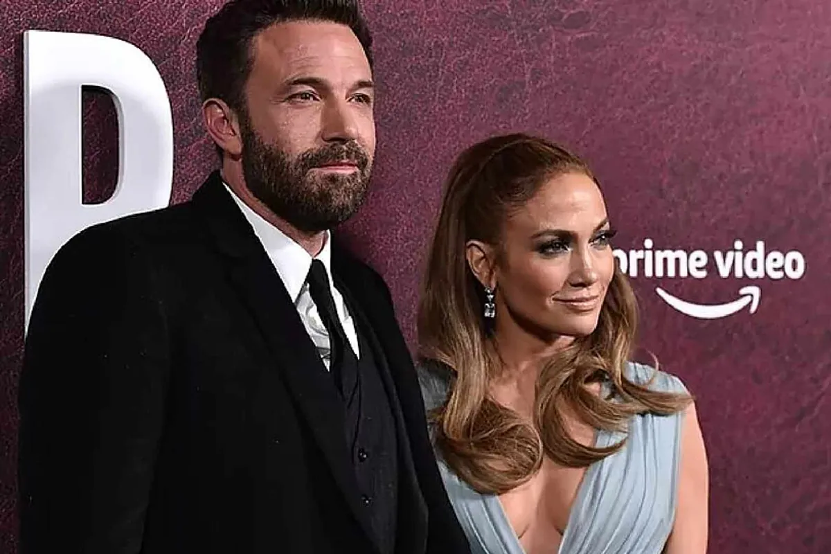 Jennifer Lopez tries to get over Ben Affleck divorce with retail therapy: &apos;She must control her spending, she&apos;s losing a lot of money&apos;