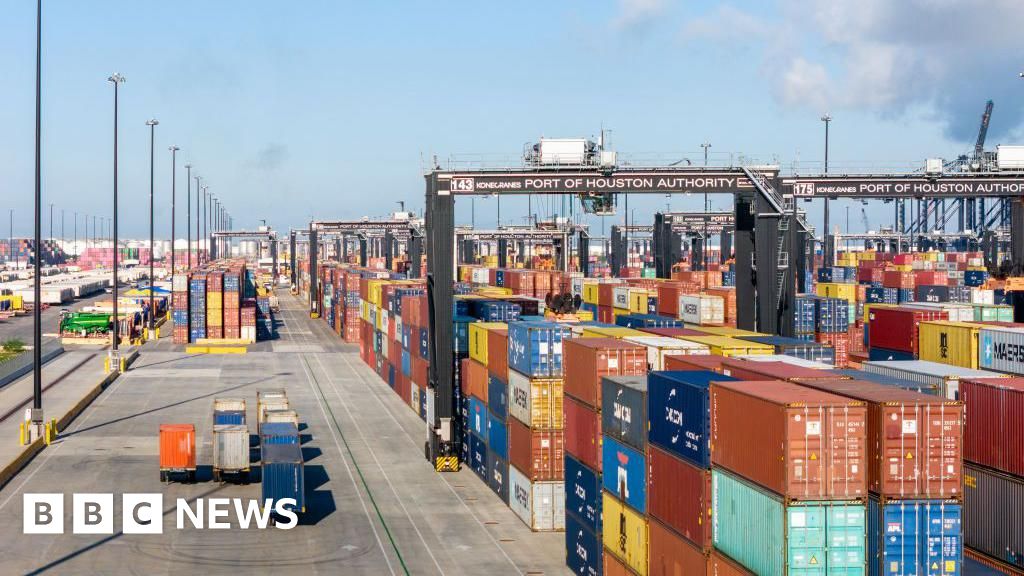 Strike poised to shut down major US ports