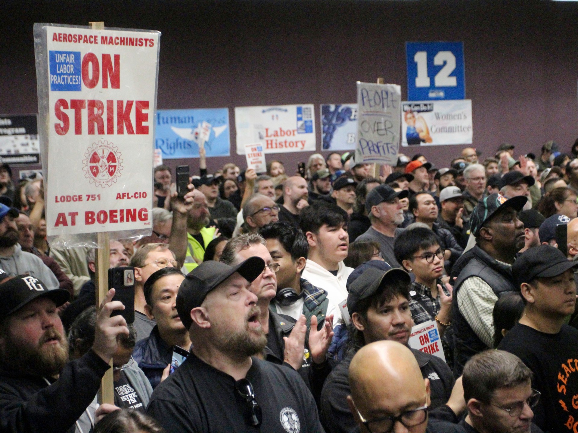 Boeing shores up finances even as striking workers rally | Workers' Rights News