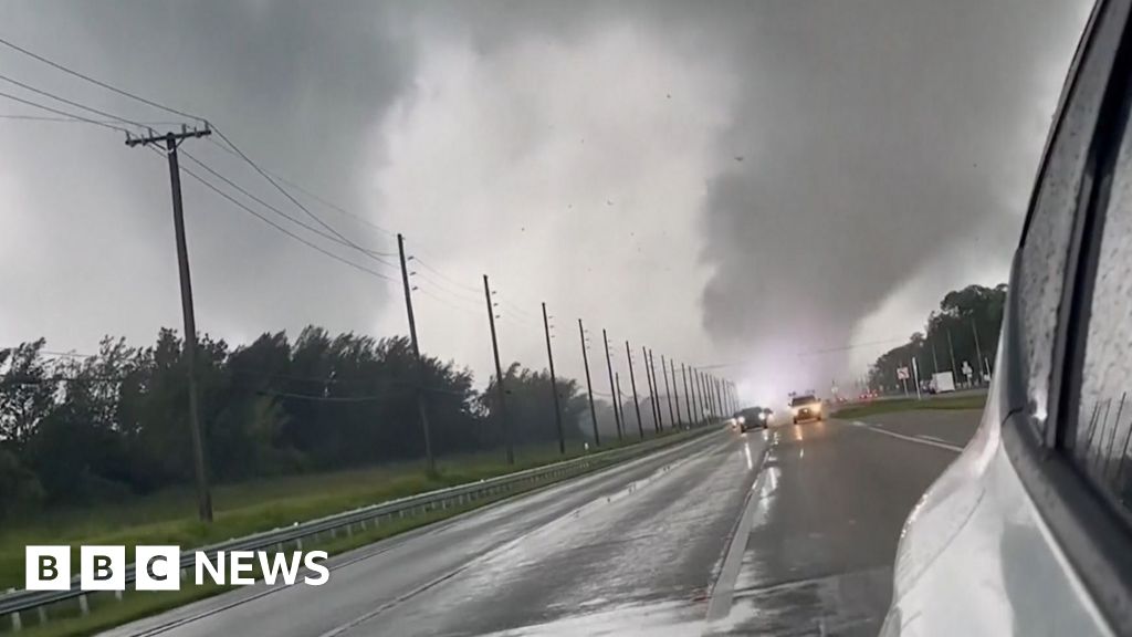 Destruction in Florida as Milton makes landfall