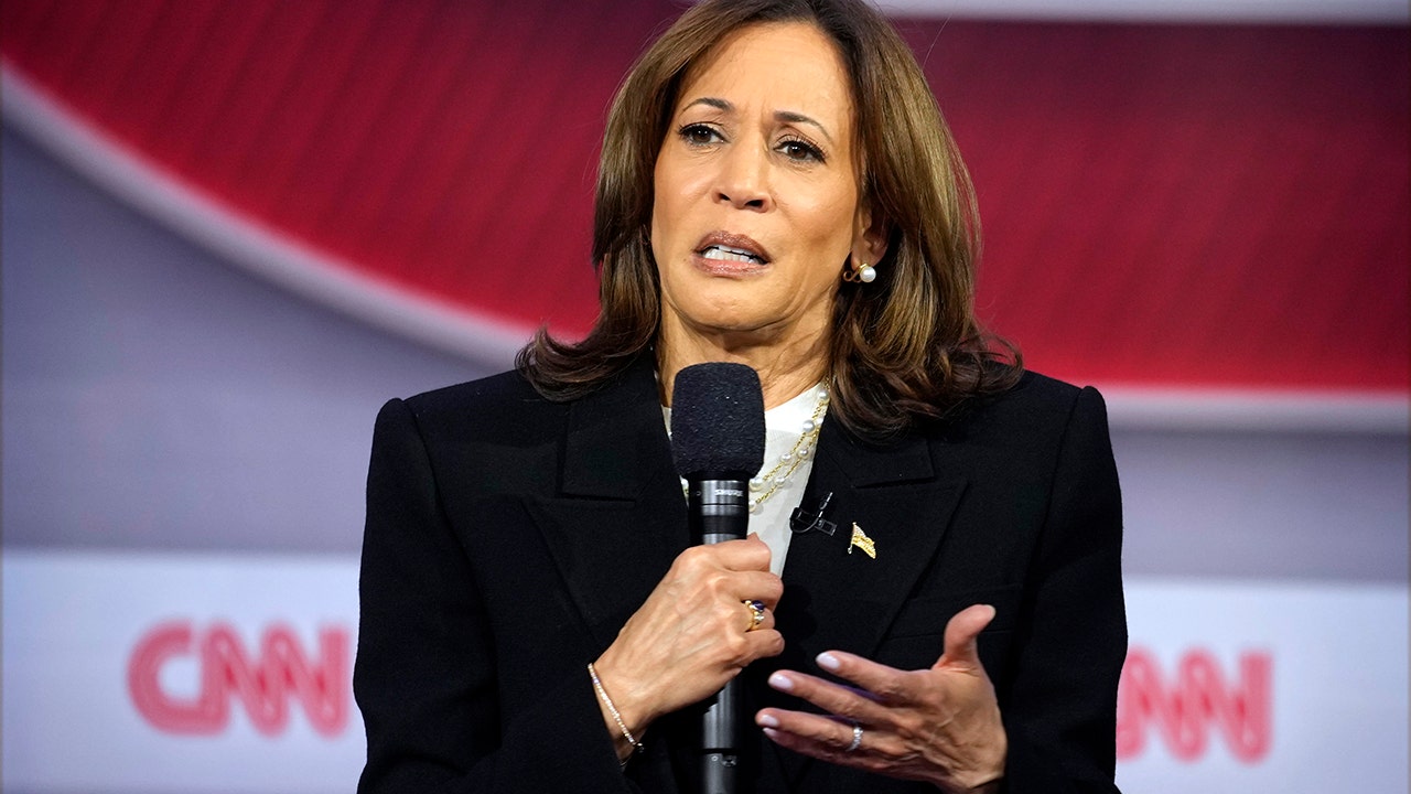 Harris dodges border wall questions