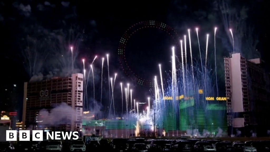 Las Vegas casino imploded to make way for stadium