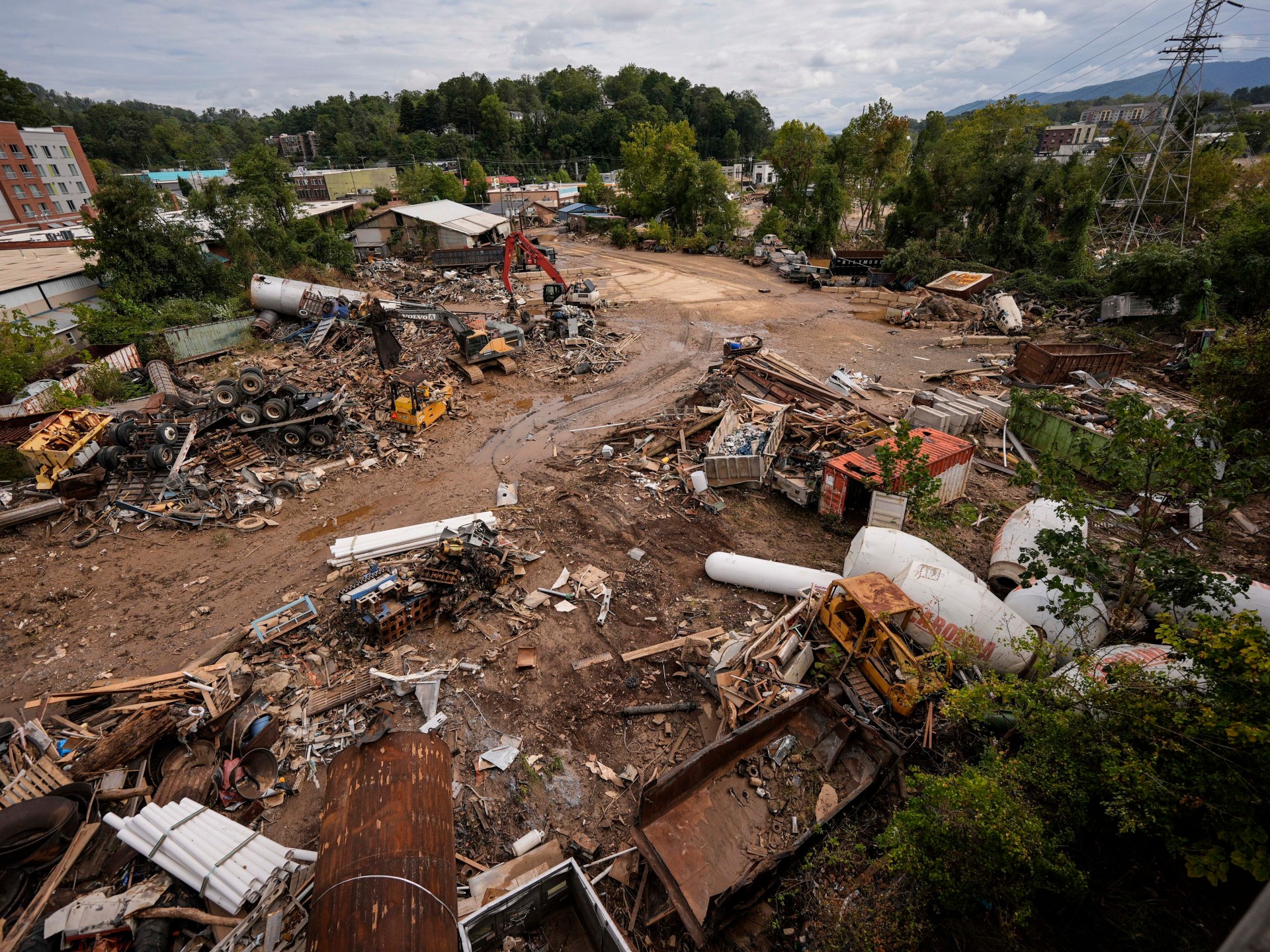 Massive search and rescue operation in wake of Hurricane Helene | Floods News