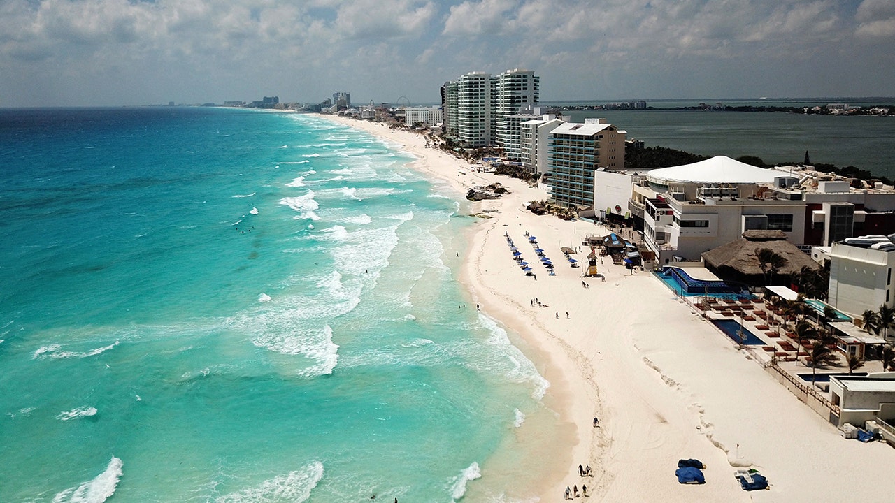 Shooting near Cancun hotel leaves Mexican man dead, suspects flee on jet skis