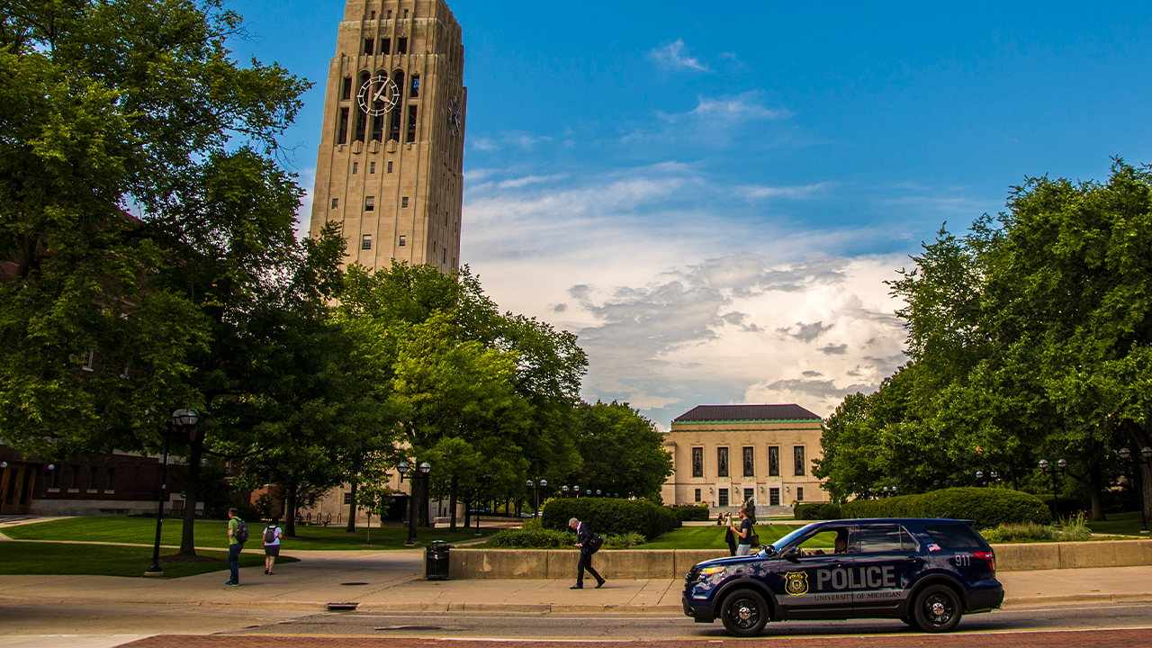 University of Michigan Jewish students, rabbi held at gunpoint during dinner