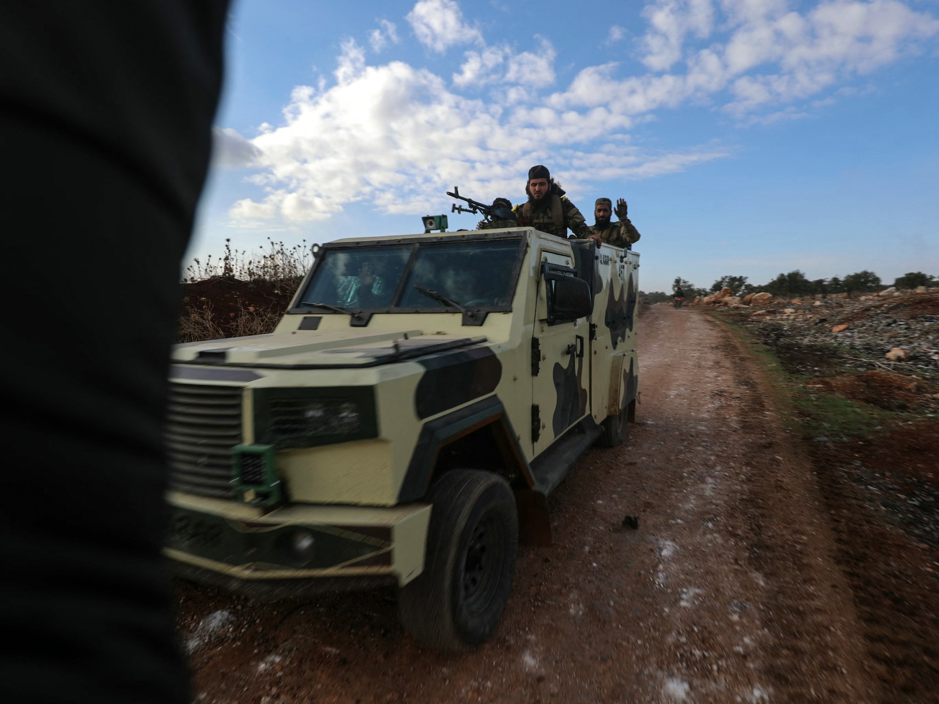 Dozens killed as armed groups attack Syrian military in northern Aleppo | Syria's War News