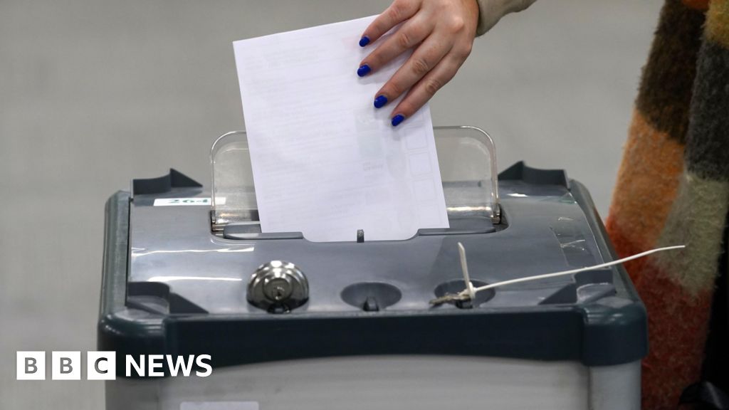 Irish general election: Counting gets under way