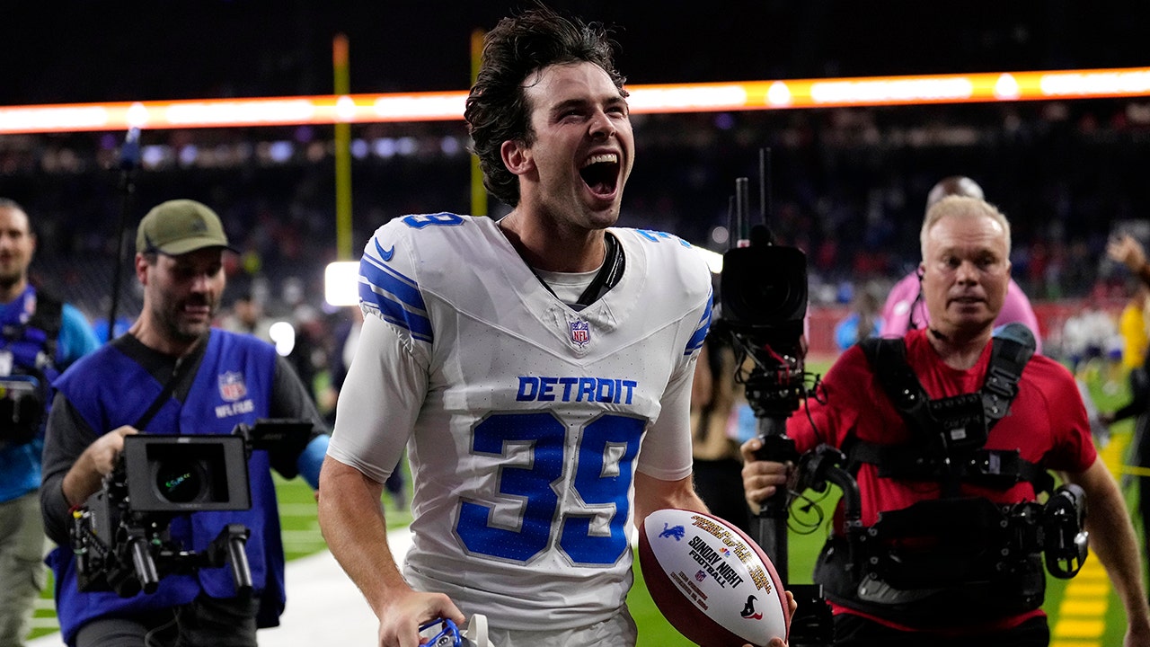 Lions' Jake Bates sends faithful message after clutch field goals