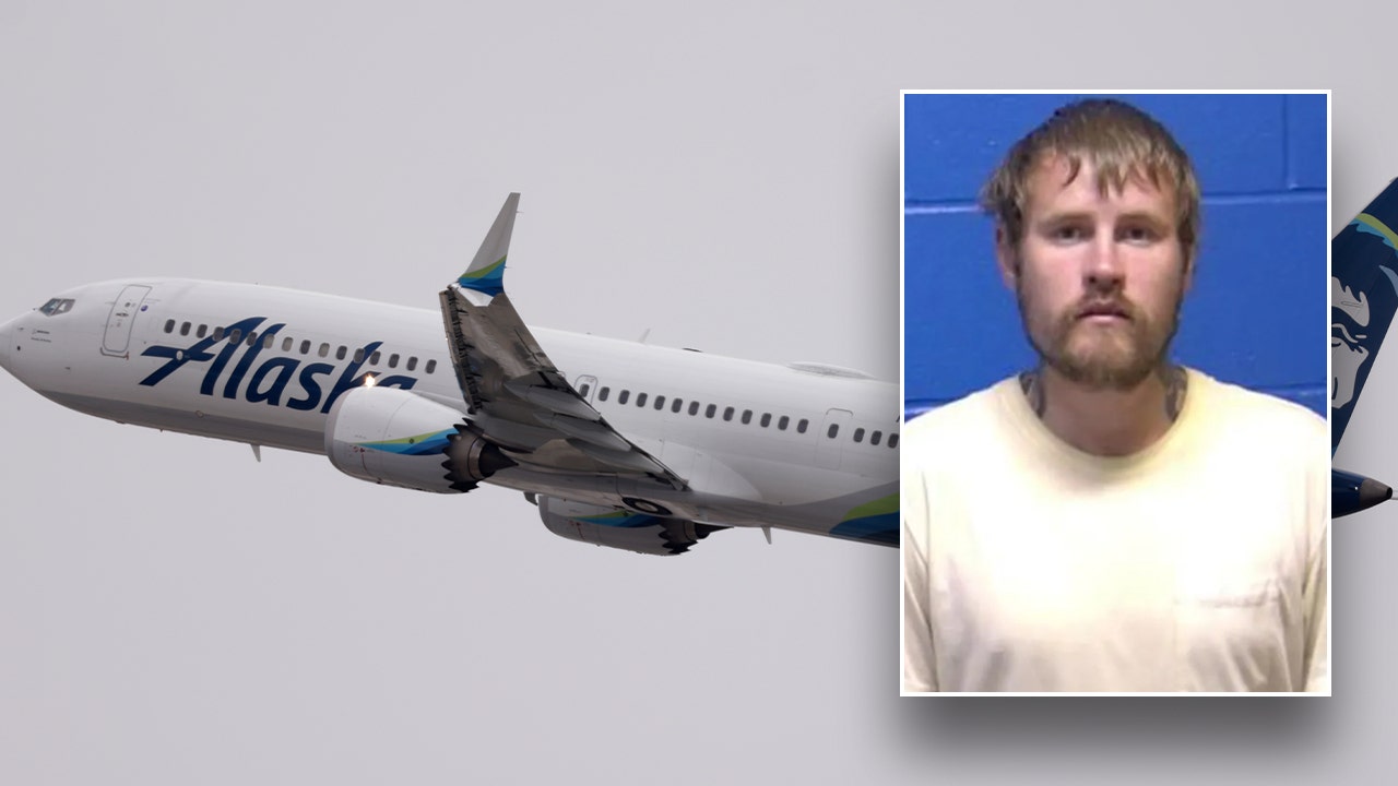 Man allegedly barges through TSA, storms onto Alaska Airlines flight in attempt to steal plane