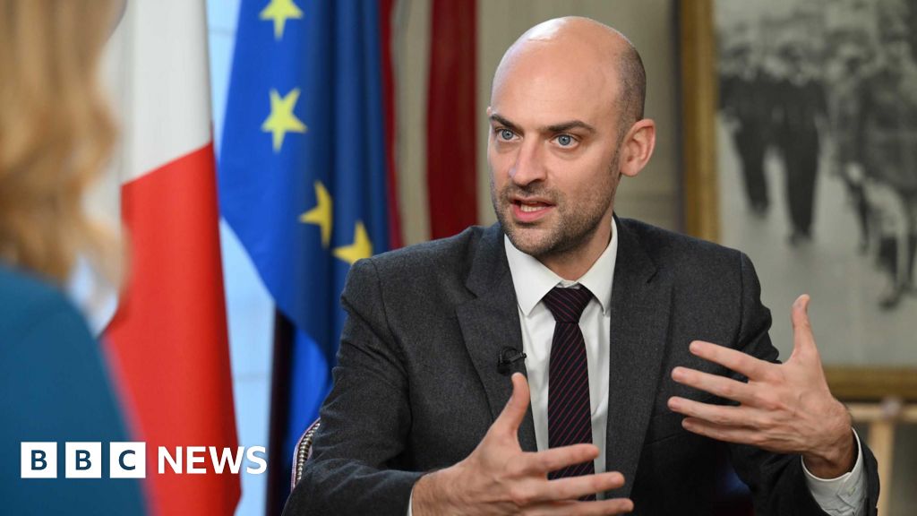 No 'red lines' in Ukraine support, French foreign minister tells BBC