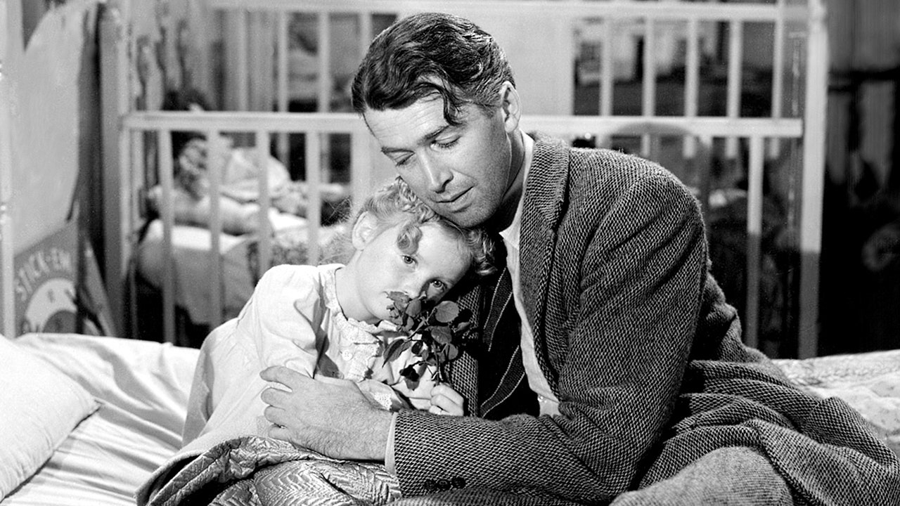 Amazon sparks outrage after cutting important scene from "It's a Wonderful Life"