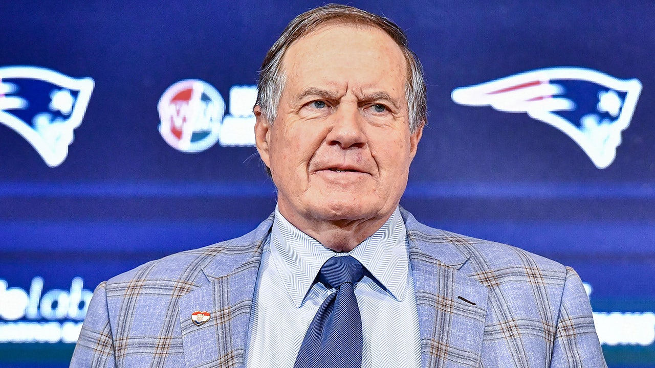 Bill Belichick finalizing deal to become UNC's next head football coach: reports