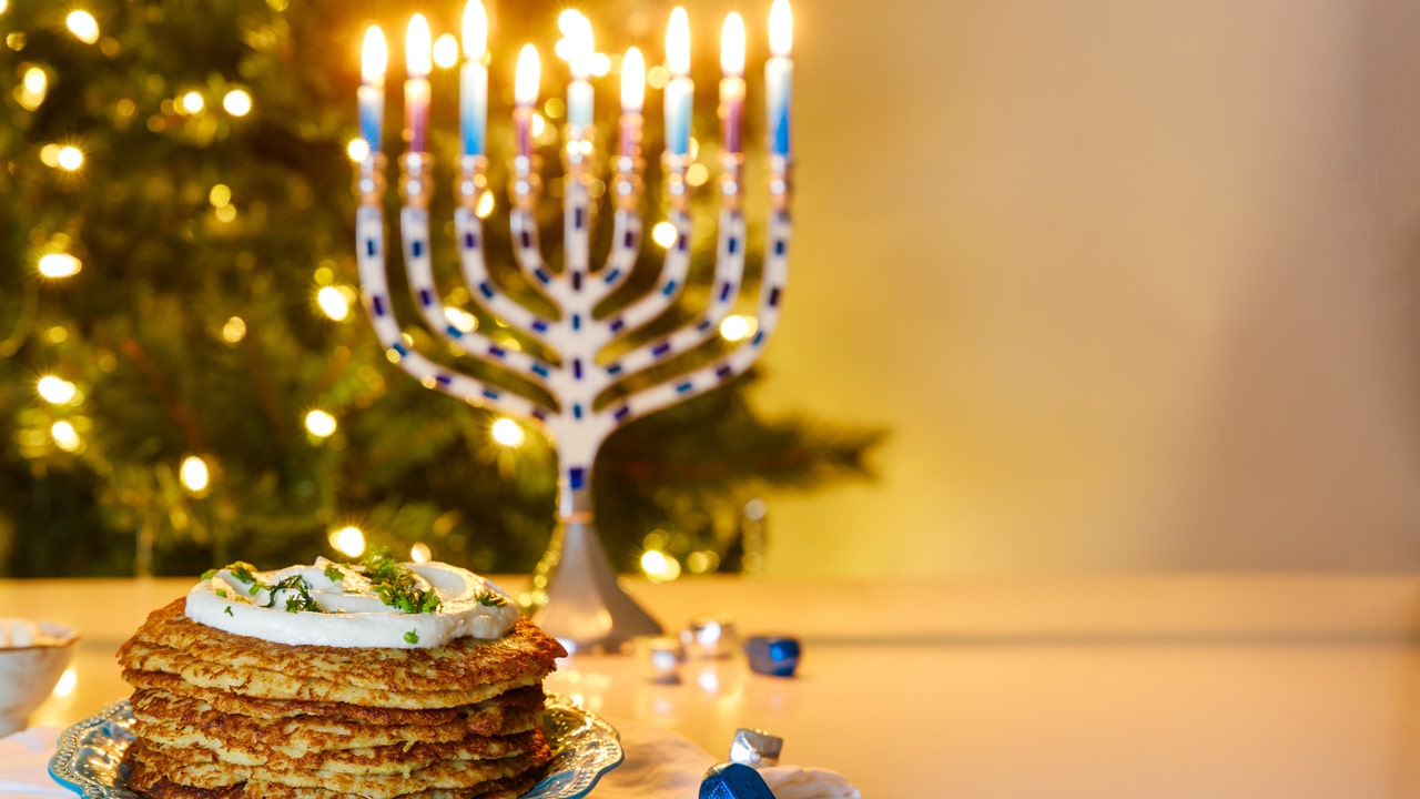 California chef shares 'best-ever' latkes recipe for 'Chismukkah' celebration