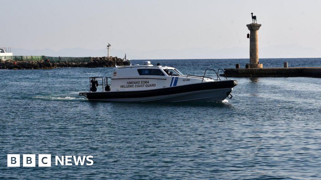 Greece coastguards recover bodies of eight migrants