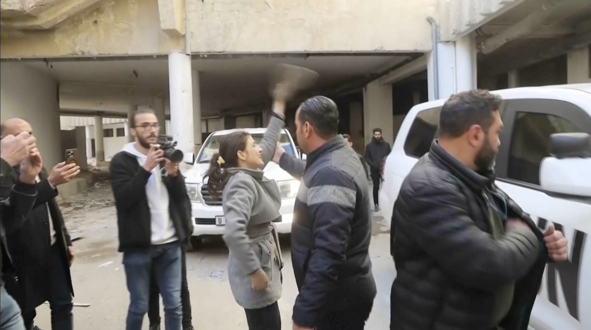 “Never again” says UN envoy to Syria on visit to Sednaya prison | Syria's War