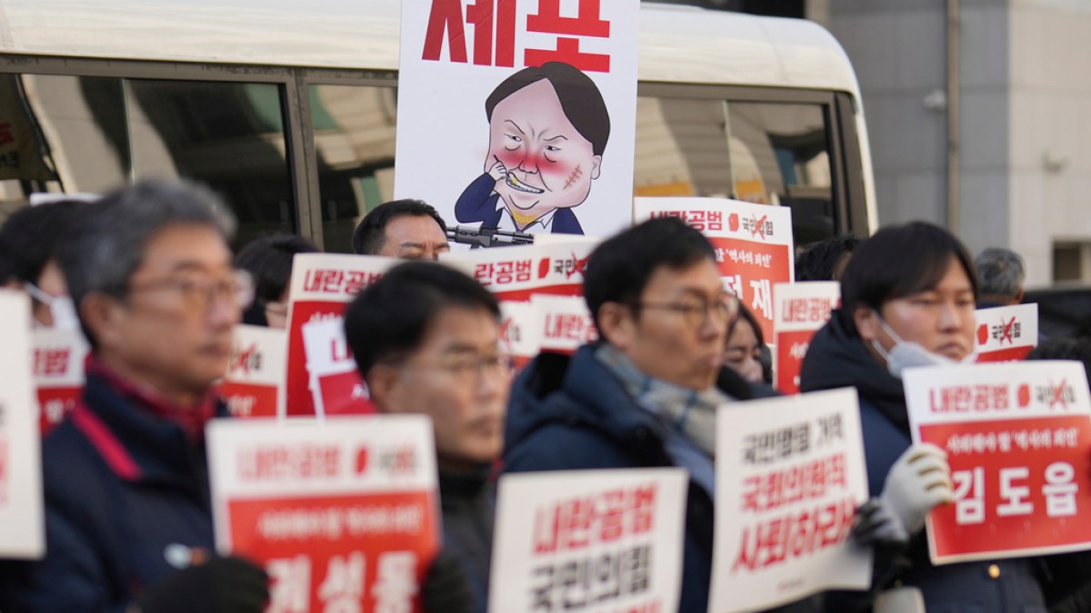 Protests continue as South Korea’s Yoon faces travel ban