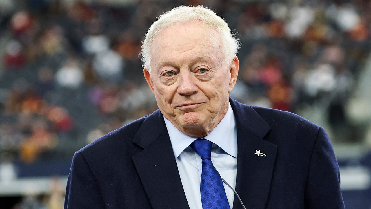 Cowboys' Jerry Jones has no interest in giving up GM role: 'I bought an occupation'